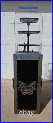 BENCHMADE KNIVES AUTHENTIC DEALER DISPLAY ACRYLIC CASE With KEYS (2 PIECE) BENCHMADE KNIVES AUTHENTIC DEALER DISPLAY ACRYLIC CASE With KEYS (2 PIECE)