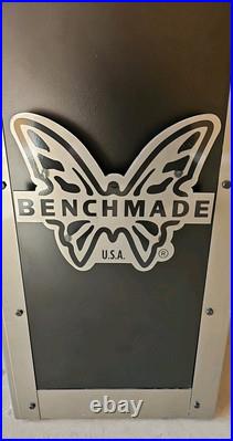 BENCHMADE KNIVES AUTHENTIC DEALER DISPLAY ACRYLIC CASE With KEYS (2 PIECE) BENCHMADE KNIVES AUTHENTIC DEALER DISPLAY ACRYLIC CASE With KEYS (2 PIECE)