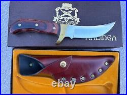 Buck 401 Kalinga knife with original leather sheath and display/storage case-NOS