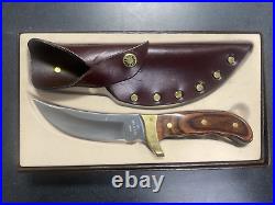 Buck Knife Rosewood Handle Kalinga 1970s With Sheath and Nice Storage Box