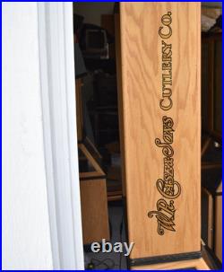 Case XX Dealer Floor Display Oak Wood Case WithLock Silver Level 63445 Nice