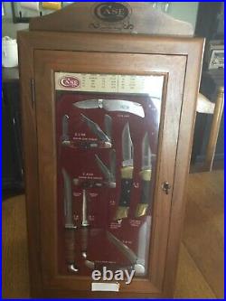Case XX Set of 8 Knives Dealer Store Display Wooden & Glass with Keys & Storage