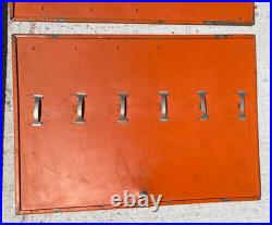 RARE Vintage Remington Hunting Knife Store Display Case Tray Shadowbox Sign RARE Vintage Remington Hunting Knife Store Display Case Tray Shadowbox Sign