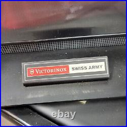 Swiss Army Knife Victorinox Dealer Display case Countertop Store
