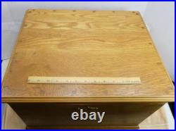 VERY NICE OAK STORAGE KNIFE GUN TOOL JEWELRY COLLECTIBLES BOX CASE Cabinet VERY NICE OAK STORAGE KNIFE GUN TOOL JEWELRY COLLECTIBLES BOX CASE Cabinet