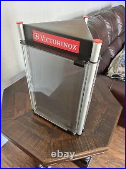 Victorinox Swiss Army Brands Limited Knife Rotating Locking Store Display Case