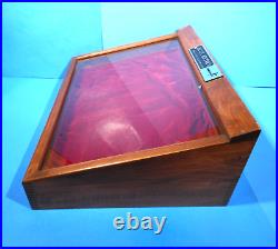 Vintage Buck Knives USA Wood & Glass Store Display Case For 18 Knives Vgc