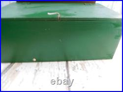 Vintage Camco Counter Top Retail Store Knife Display Sales Case Box withStorage Vintage Camco Counter Top Retail Store Knife Display Sales Case Box withStorage