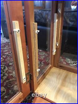 Vintage Case Knives Wood Store Counter Display Cabinet In Great Condition