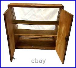 Vintage KA-BAR KNIVES Olean NY Merchant Store Oak Countertop Sales Display Case