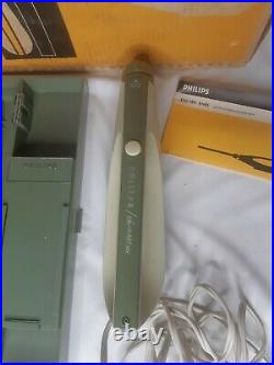 Vintage Phillips Switchblade Electric Knife with Base and Original Box