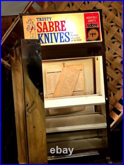 Vintage Sabre Pocket Knives Hardware Store Counter Top Lighted Display Case (16) Vintage Sabre Pocket Knives Hardware Store Counter Top Lighted Display Case (16)