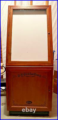 W. R. Case XX And Sons Vintage Large Store Display Case